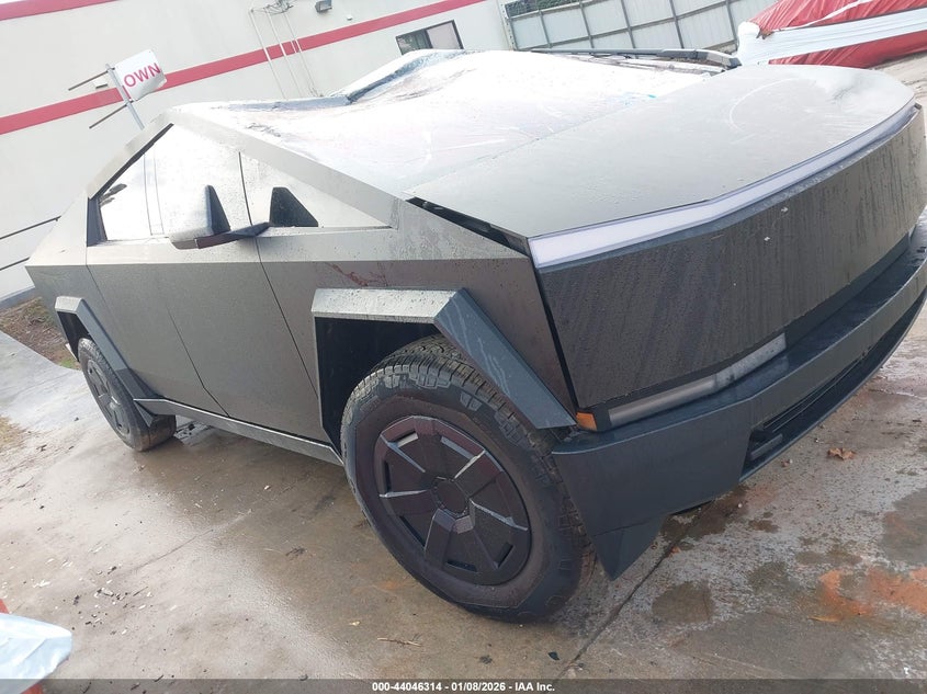 2025 Tesla Cybertruck