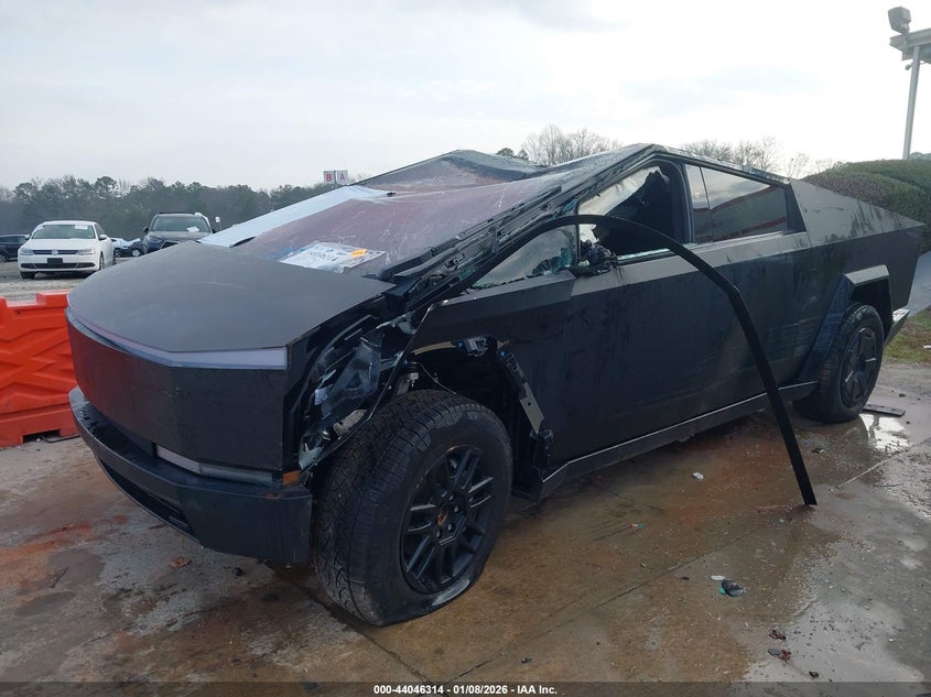 2025 TESLA CYBERTRUCK auction photo 2