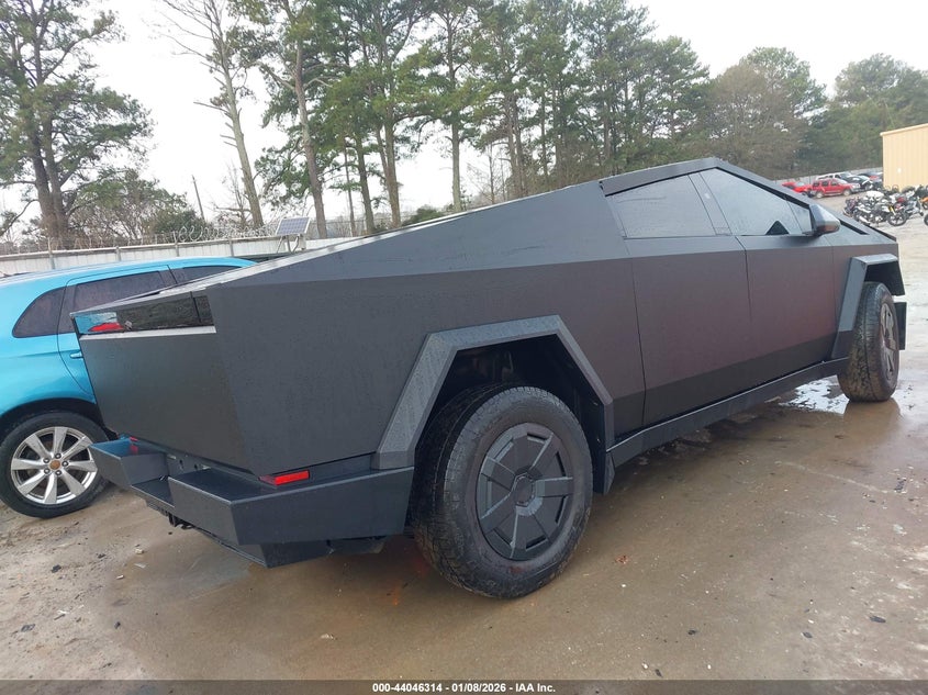 2025 TESLA CYBERTRUCK auction photo 4