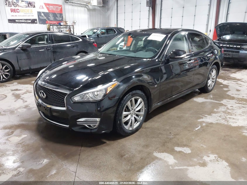 2017 Infiniti Q70 3.7X