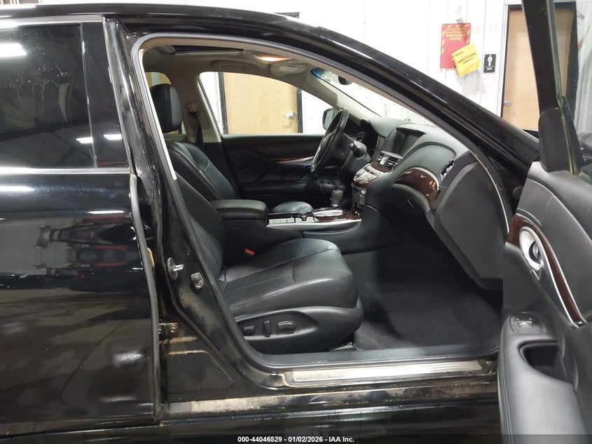 2017 Infiniti Q70 3.7X