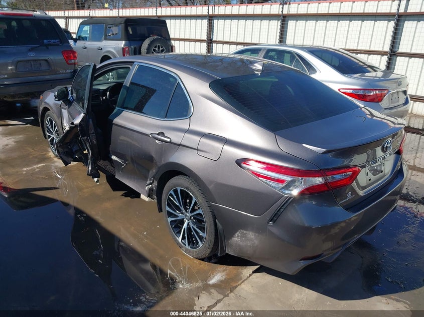 2020 Toyota Camry Se