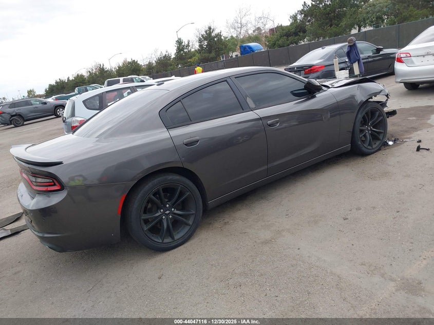 2018 Dodge Charger Sxt Rwd