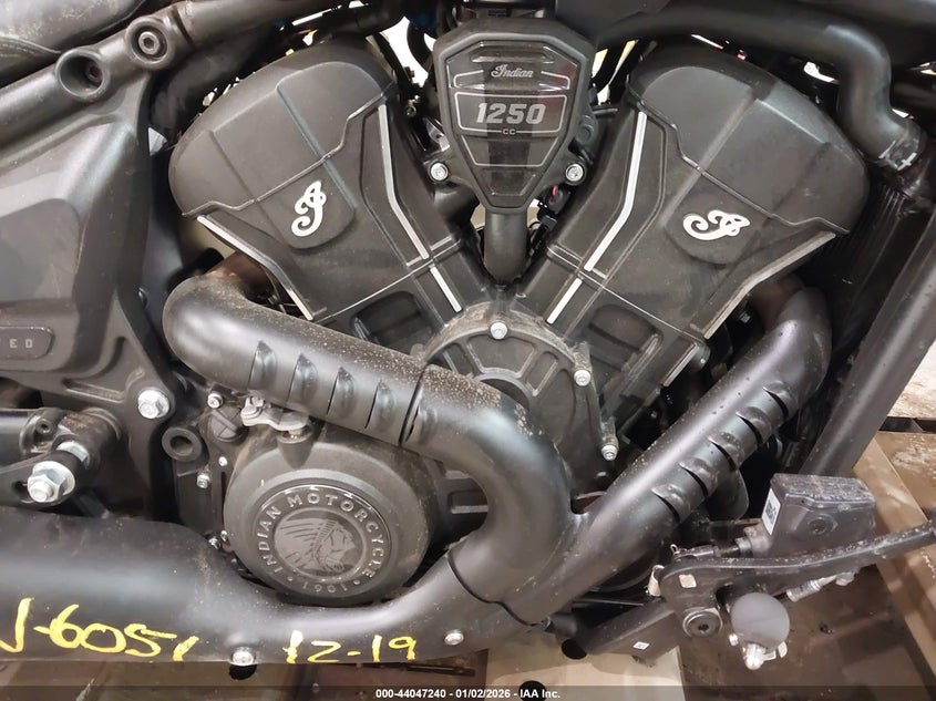 VIN 56KSBF768S3026051 2025 INDIAN MOTORCYCLE CO. SCOUT BOBBER LIMITED +TECH