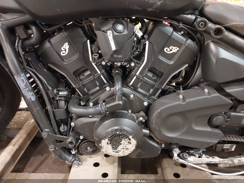 VIN 56KSBF768S3026051 2025 INDIAN MOTORCYCLE CO. SCOUT BOBBER LIMITED +TECH