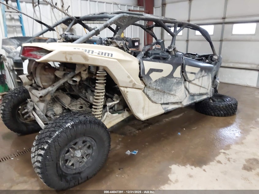 2021 CAN-AM MAVERICK X3 MAX 900 CC(VIN: 3JBVKAW44MK000682