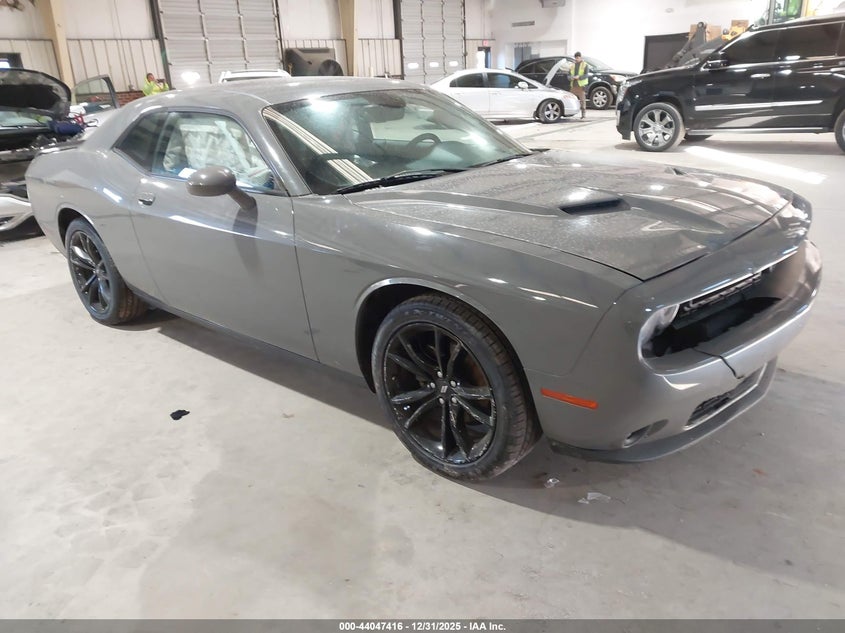 2018 Dodge Challenger Sxt