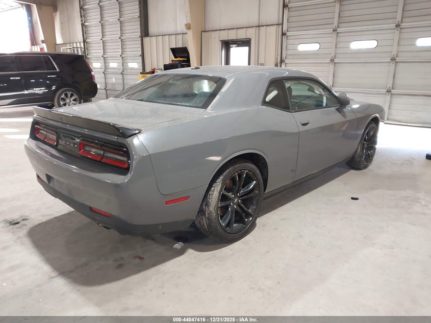 2018 Dodge Challenger Sxt
