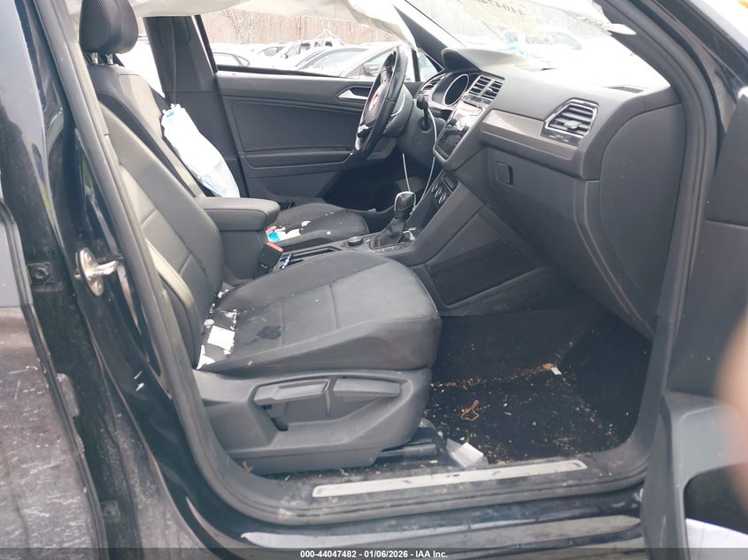 2020 Volkswagen Tiguan 2.0T Se/2.0T Se R-Line Black/2.0T Sel