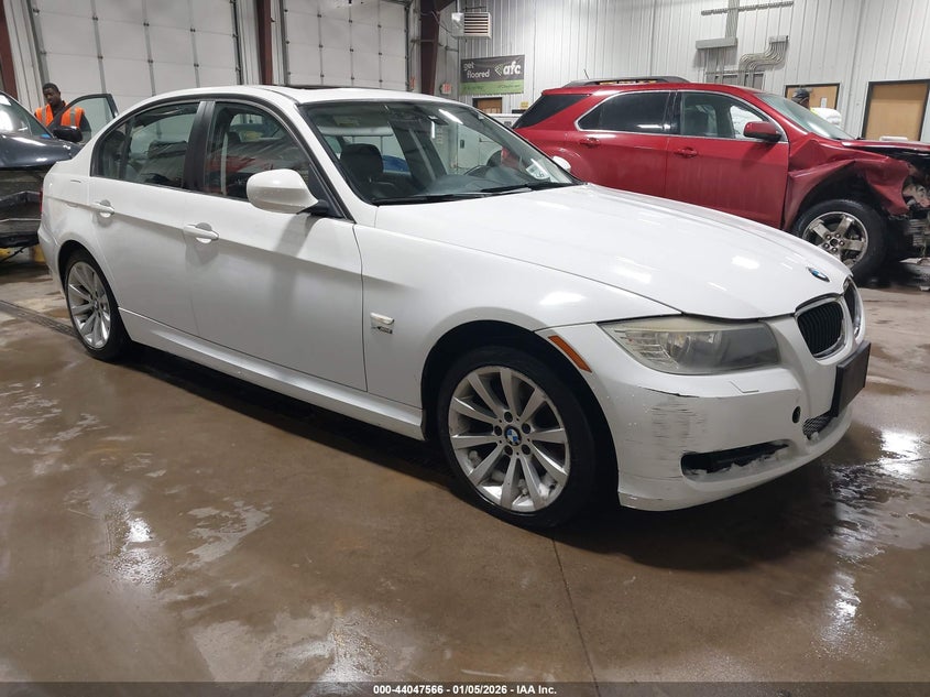 WBAPK7C51BA820932 2011 BMW 328I xDrive auction photo 1
