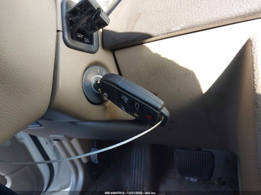 2011 Volvo Xc90 3.2 VIN: YV4952CY7B1586549 Lot: 44047614