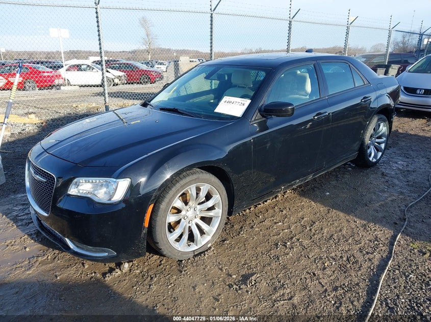 2017 Chrysler 300 Limited