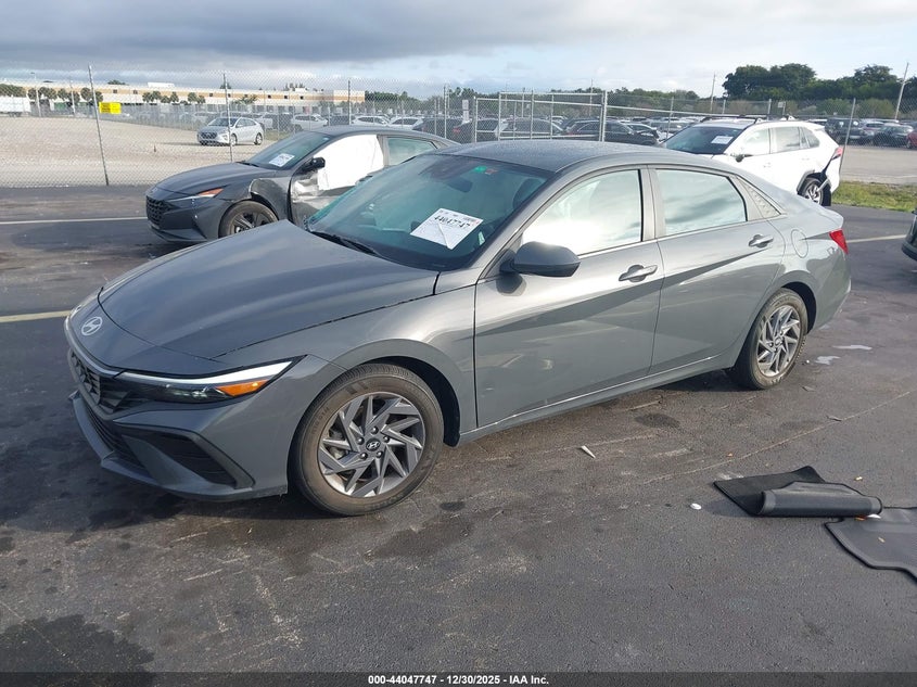 2024 Hyundai Elantra Sel