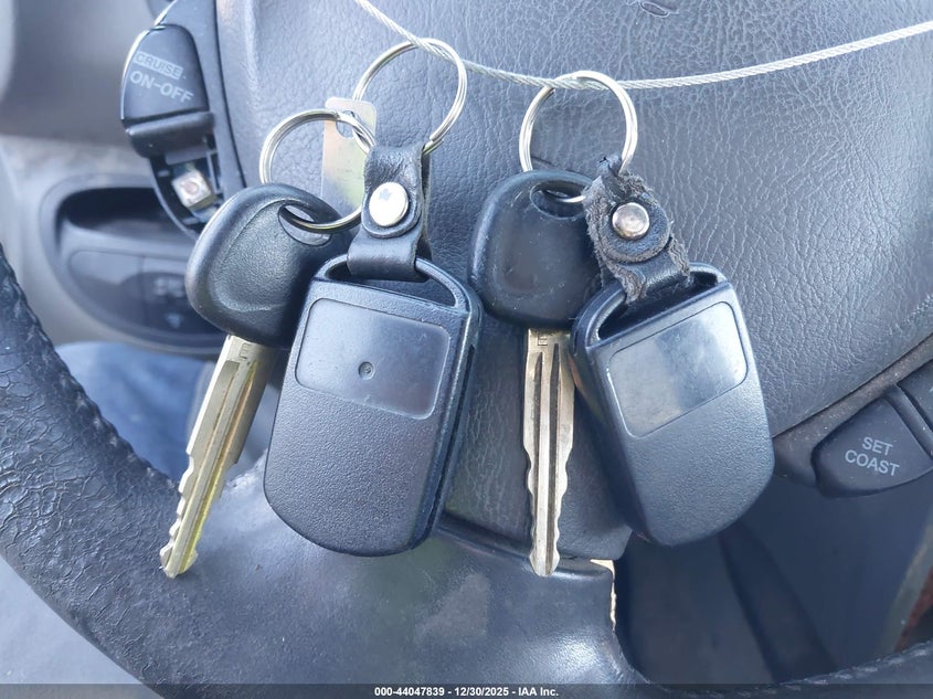 2004 Hyundai Santa Fe Gls/Lx VIN: KM8SC13E64U718966 Lot: 44047839