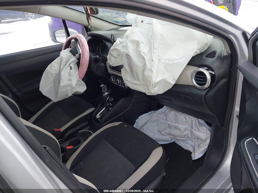 2021 Nissan Versa Sv Xtronic Cvt