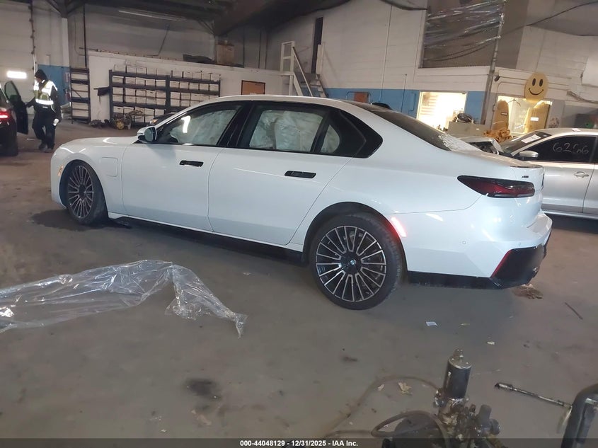 2024 BMW 750E xDrive