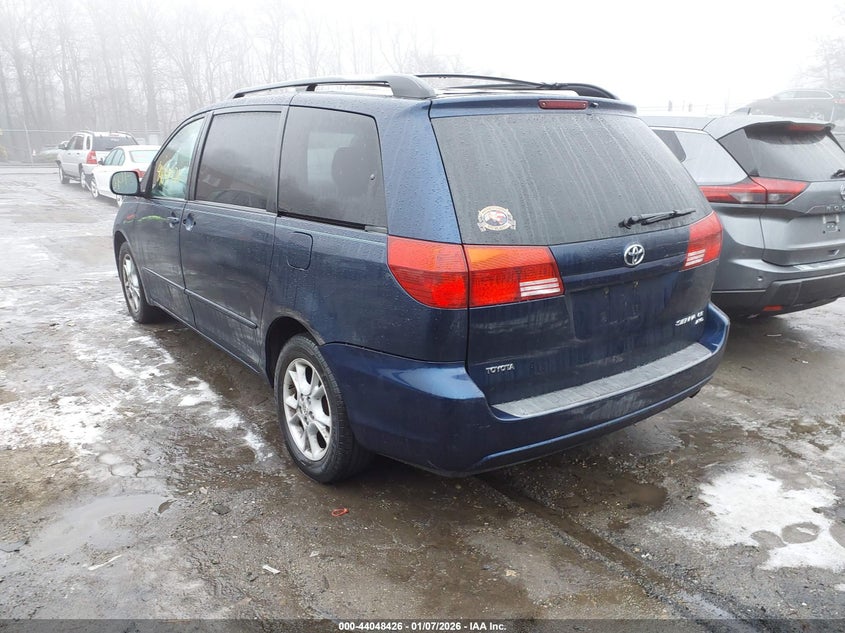 2005 Toyota Sienna Le