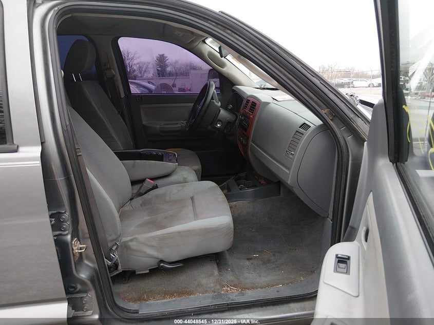 2005 Dodge Dakota Slt