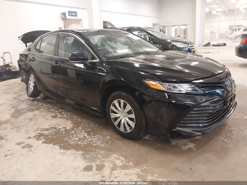 2020 Toyota Camry Hybrid Le/Le Hybrid