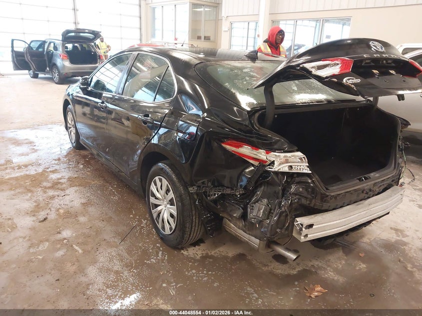 2020 Toyota Camry Hybrid Le/Le Hybrid