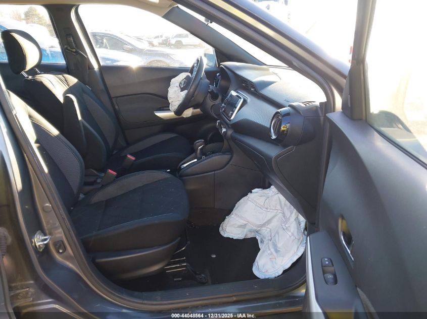 2020 Nissan Kicks Sv Xtronic Cvt