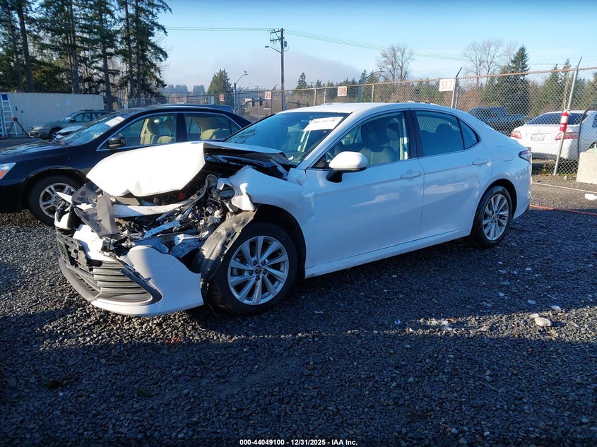 2021 Toyota Camry Le