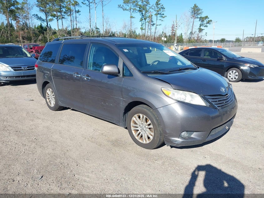 5TDYK3DC4BS159509 2011 Toyota Sienna Xle V6 auction photo 1