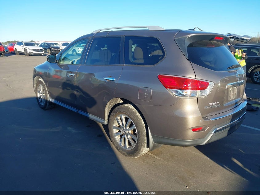 2013 Nissan Pathfinder Sv