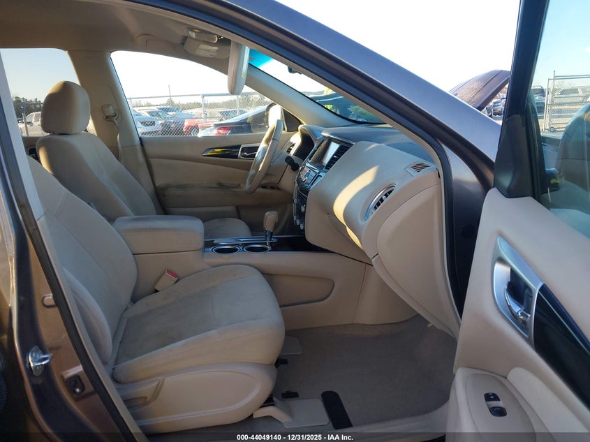 2013 Nissan Pathfinder Sv