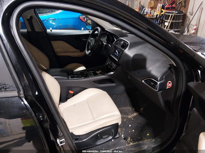 2018 Jaguar F-Pace 25T Premium