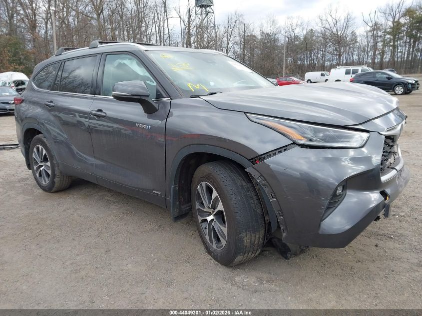 2021 Toyota Highlander Hybrid Xle