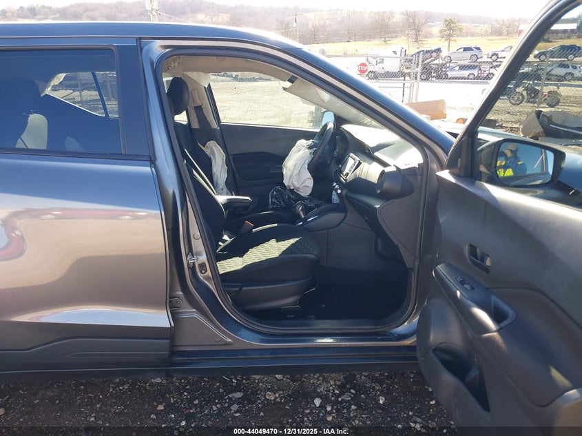 2021 Nissan Kicks S Xtronic Cvt