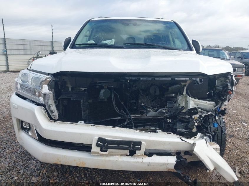 2017 Toyota Land Cruiser - JTMCY7AJ0H4058183