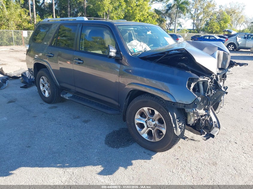 JTEZU5JR0J5174768 2018 Toyota 4Runner Sr5 Premium auction photo 1