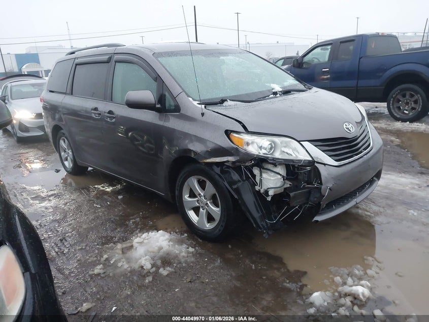 2011 Toyota Sienna Le V6