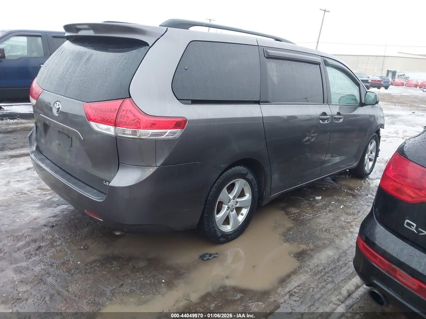 2011 Toyota Sienna Le V6