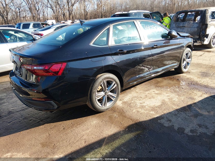 2024 VOLKSWAGEN JETTA auction photo 4