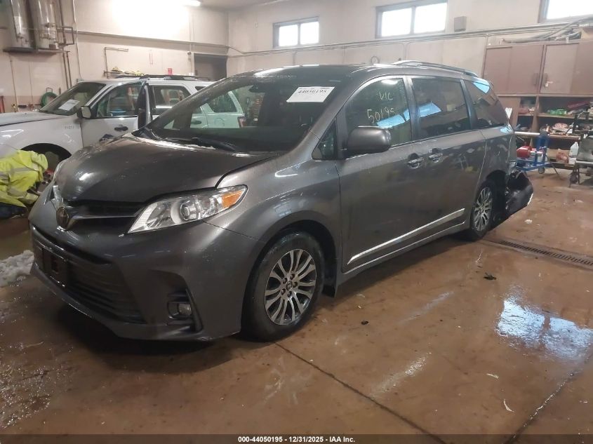 2018 Toyota Sienna Xle 8 Passenger