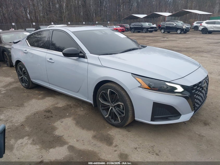 2024 Nissan Altima Sr Fwd