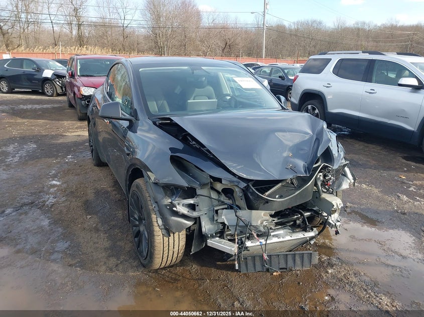 VIN 7SAYGAEE0RF186505 2024 TESLA MODEL Y LONG RANGE DUAL MOTOR ALL-WHEEL DRIVE