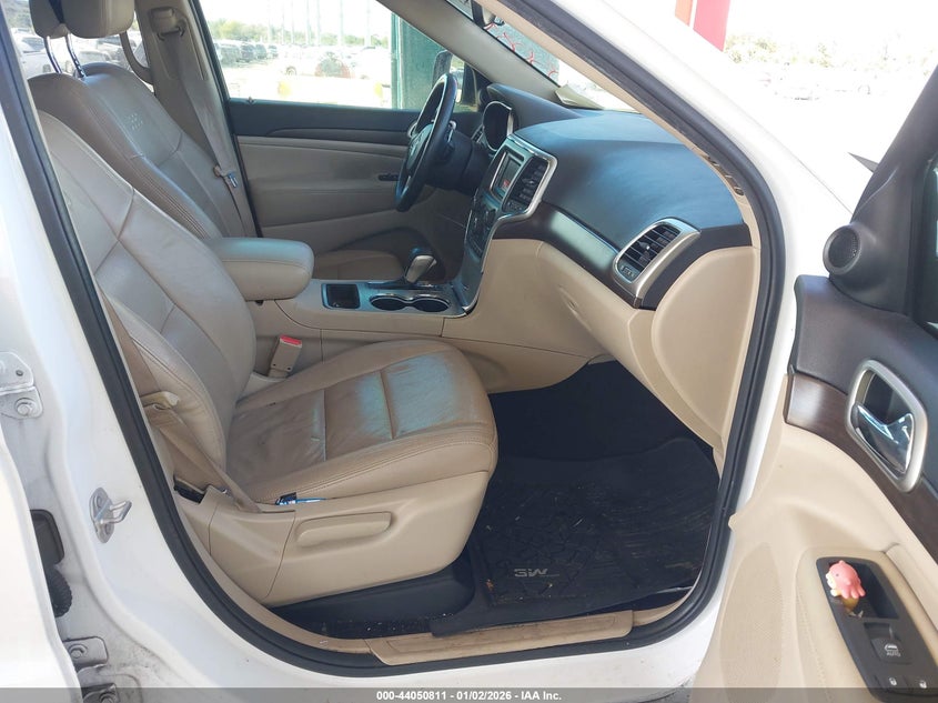 VIN 1C4RJEAG1HC634280 2017 JEEP GRAND CHEROKEE LAREDO 4X2