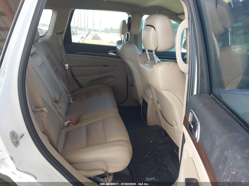 VIN 1C4RJEAG1HC634280 2017 JEEP GRAND CHEROKEE LAREDO 4X2