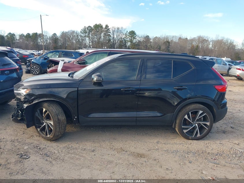VIN YV4162UMXM2502050 2021 VOLVO XC40 T5 R-DESIGN