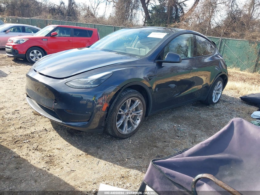 2024 Tesla Model Y Long Range Dual Motor All-Wheel Drive