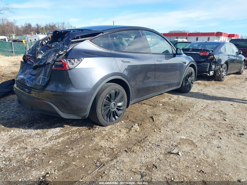 2024 Tesla Model Y Long Range Dual Motor All-Wheel Drive