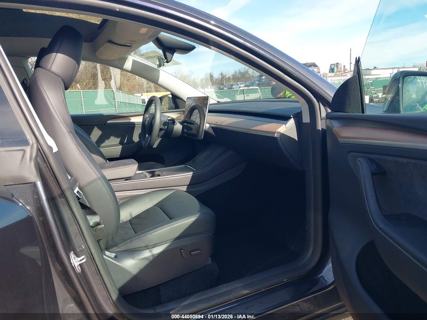 2024 Tesla Model Y Long Range Dual Motor All-Wheel Drive