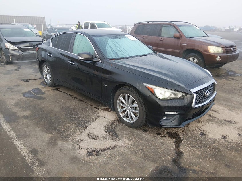 INFINITI Q50 PURE