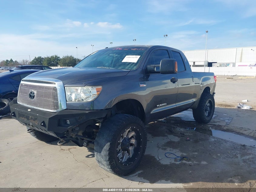2013 Toyota Tundra Grade 5.7L V8
