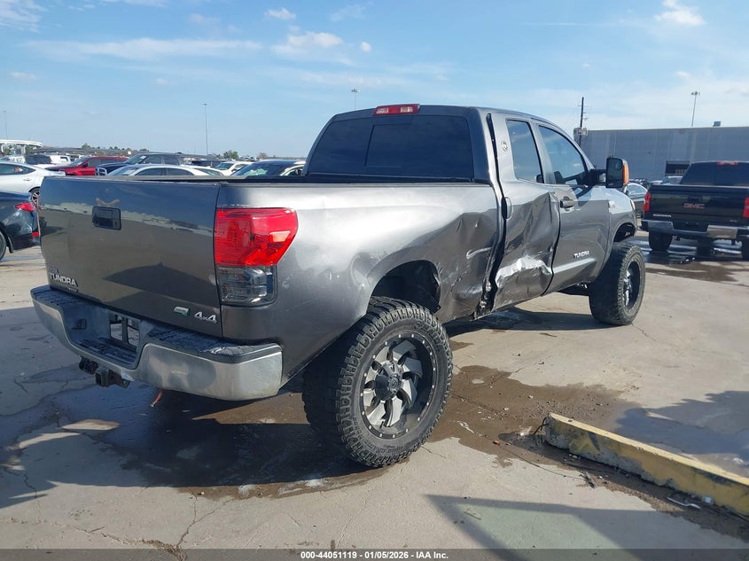 2013 Toyota Tundra Grade 5.7L V8