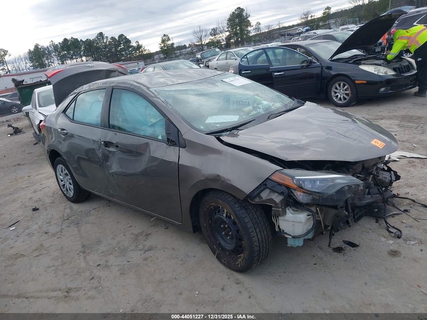 5YFBURHE3JP745561 2018 Toyota Corolla Le auction photo 1